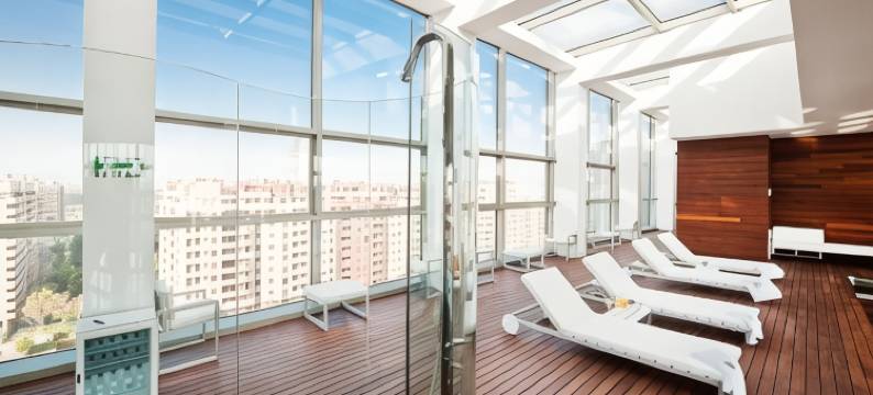 佩德罗尼拉女王酒店(Hotel Reina Petronila)图片
