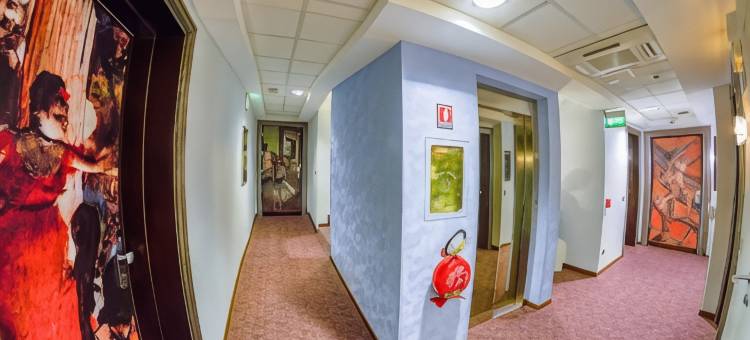 维多利亚酒店(Victoria Hotel)图片