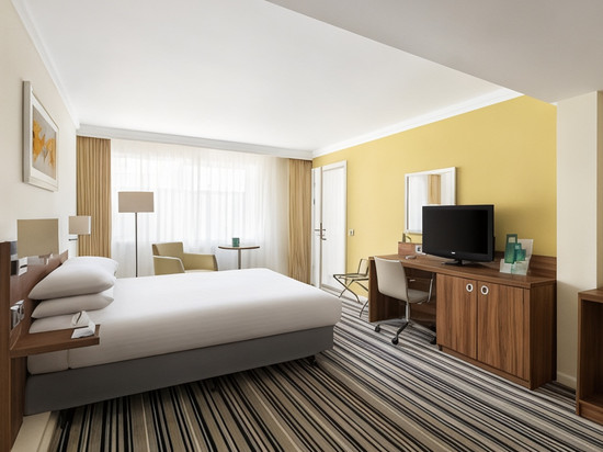 诺维奇假日酒店