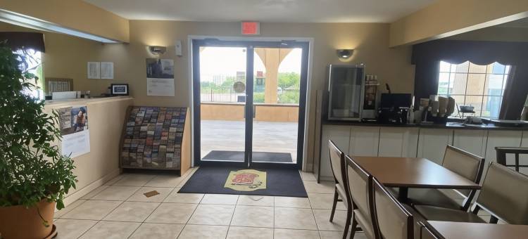 得克萨斯迪凯特温德姆速 8 酒店(Super 8 by Wyndham Decatur Texas)图片