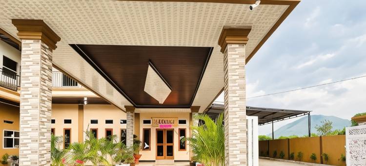 RedDoorz @ Gunari Guest House Merek Karo图片