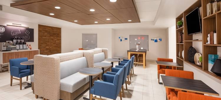 帕伦普智选假日套房酒店(Holiday Inn Express & Suites Pahrump)图片