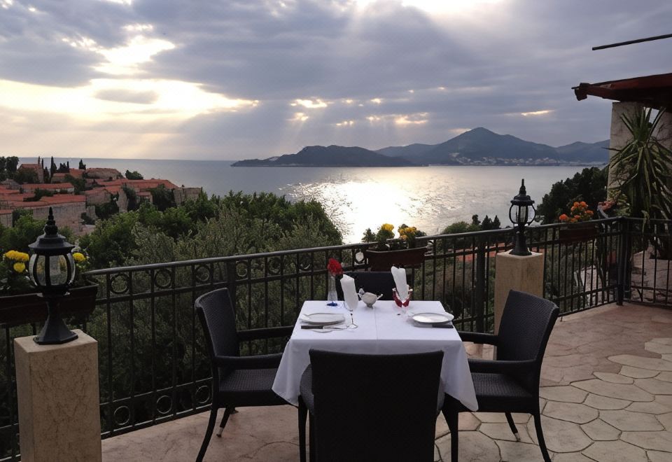 Monte Perla Residence Hotel Overview