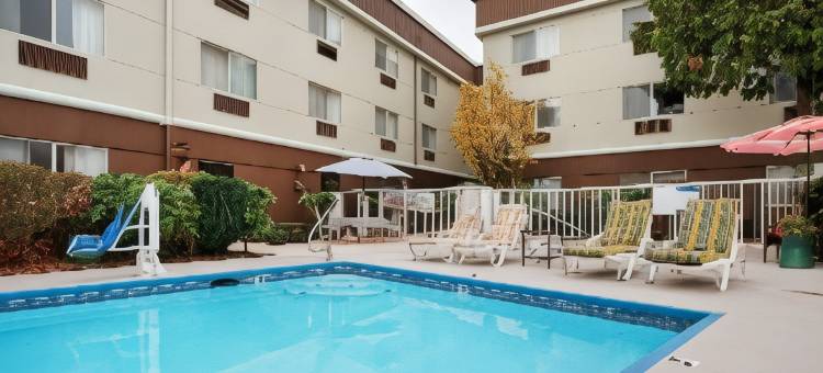 门罗贝斯特韦斯特酒店(Best Western Sky Valley Inn)图片