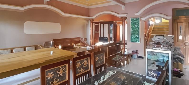 布罗莫英达乐斯塔里民宿-美特拉-RedDoorz(Bromo Indah Lestari Homestay Mitra RedDoorz)图片