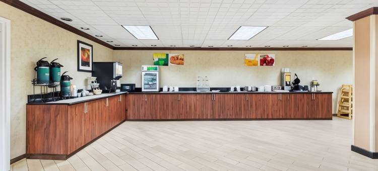 品质酒店及套房佛罗伦萨市民中心(Quality Inn & Suites Civic Center)图片