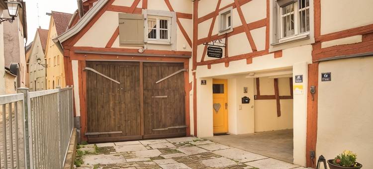 Living in a historical ambience in the center of Weißenburg for 4+2 persons图片