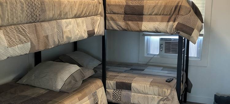 FISHING CAMP - Family/Pet friendly, 2B/1B sleeps 8, great location, AC, Wifi +图片