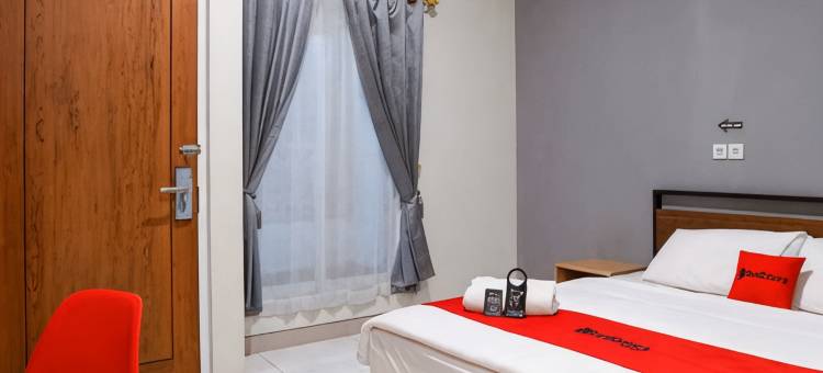 RedDoorz at Araya House Ngawi图片