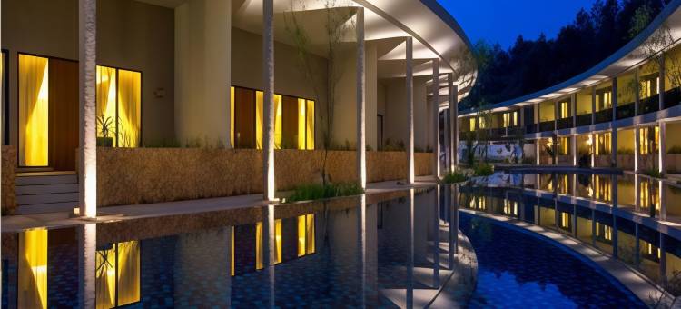 新绿翡翠仙图市酒店(Hotel Neo+ Green Savana Sentul City)图片
