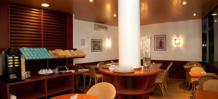 波尔多圣让站特尼奥公寓式酒店(Ténéo Apparthotel Bordeaux - Gare Saint Jean)图片