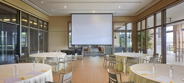 广明公园科穆恩生活与健康酒店(Hotel Komune Living & Wellness Kuala Lumpur)图片