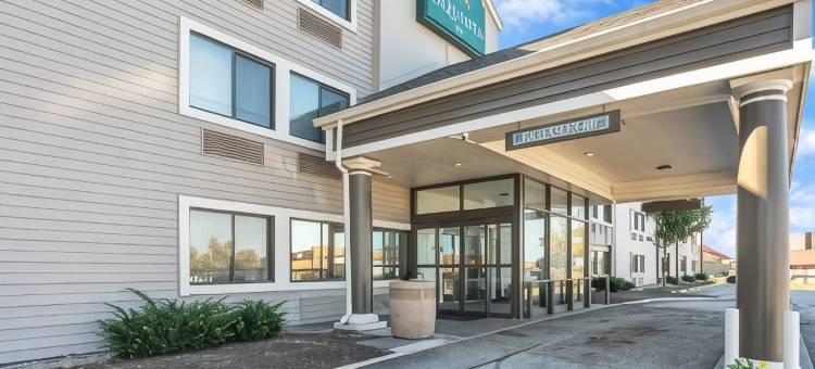 克利夫兰独立城拉昆塔温德姆酒店(La Quinta Inn by Wyndham Cleveland Independence)图片