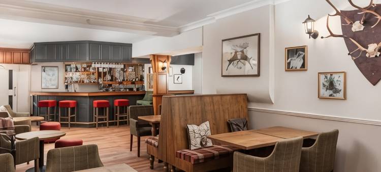 塔洛克城堡酒店(Tulloch Castle Hotel ‘A Bespoke Hotel’)图片