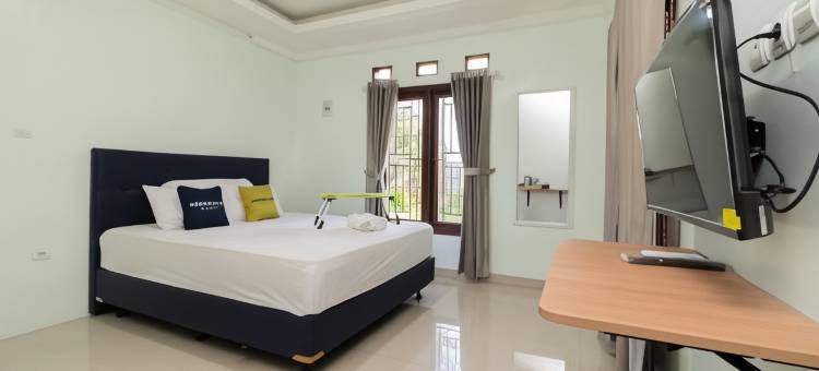 Urbanview Hotel Kampung Istal Megamendung Puncak by RedDoorz图片