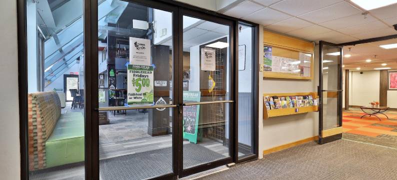 Heated Indoor Pool and Cozy Living Space - Exquisite Mountain Retreat图片