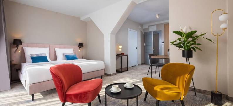 MR67 梅耶拉·拉帕波塔(MR67 Mayera Rapaporta)图片