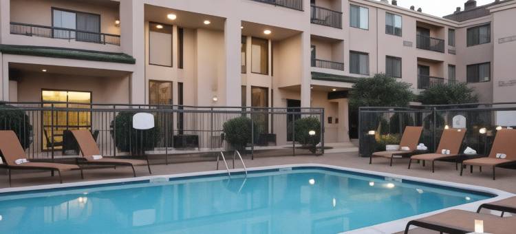 达拉斯路易斯维尔万怡酒店(Courtyard Dallas Lewisville)图片