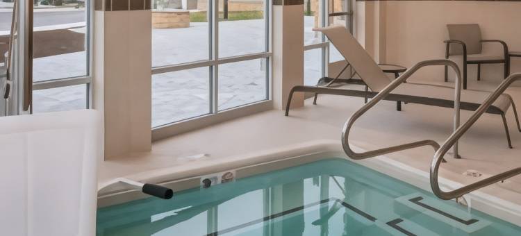 底特律法明顿山万怡酒店(Courtyard Detroit Farmington Hills)图片