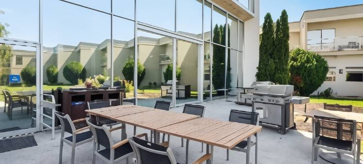 普鲁士基洛纳贝斯特韦斯特优质套房酒店(Best Western Plus Kelowna Hotel & Suites)图片