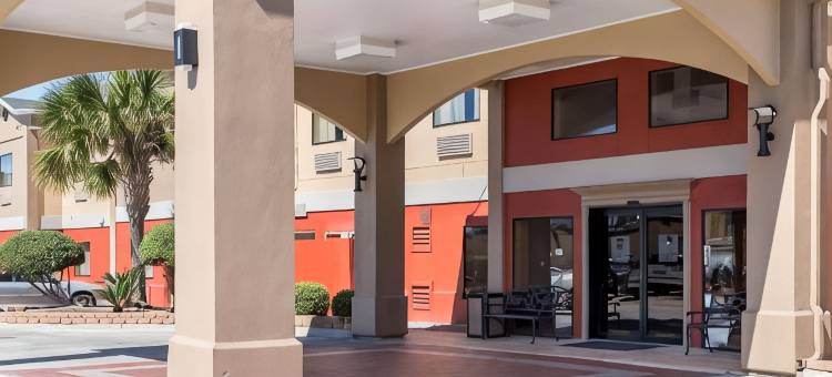 东休斯顿I-10伊克诺套房酒店(Econo Lodge Inn & Suites East Houston I-10)图片