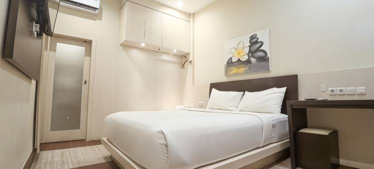 Front One Parama Su Hotel Palu图片