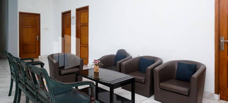 Guest House Pinarak 2 Syariah Near Gor Satria Purwokerto Mitra RedDoorz图片
