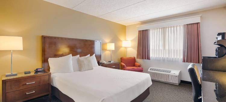 马里内特河畔贝斯特韦斯特酒店(Best Western Riverfront Inn)图片