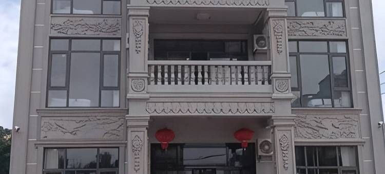 东兴佳毅民宿(万尾金滩景区店)图片