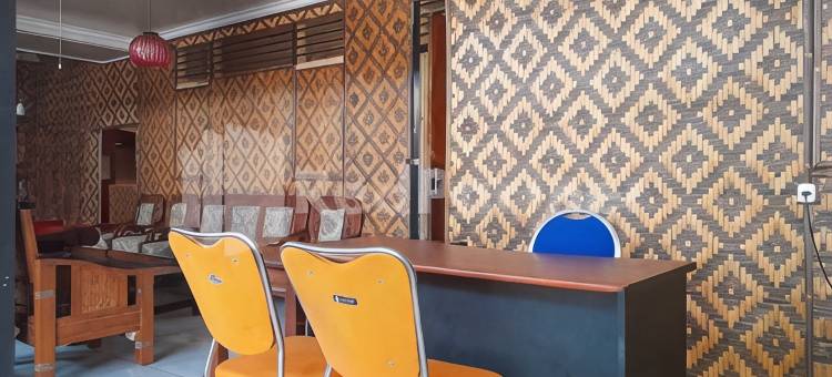 LH101 Guest House Syariah Near Makam Sunan Bonang RedPartner图片