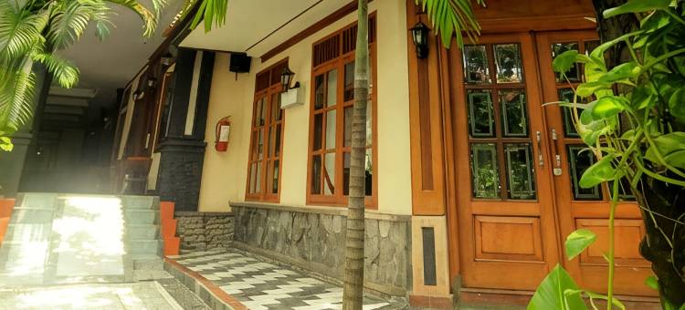 格列希克 1 号撒普塔纳瓦度假村(Sapta Nawa Resort 1 Gresik)图片