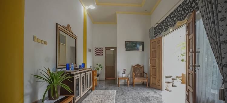 红多兹伊斯兰酒店-近芒库拉特拉姆邦博物馆2号(RedDoorz Syariah Near Museum Lambung Mangkurat 2)图片
