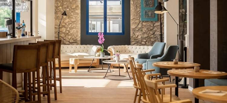 瓦拉马尔酒店(Hotel Voramar)图片