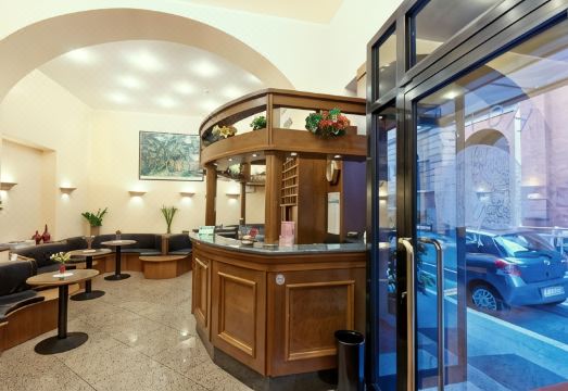 Hotel Pavone Hotel Overview