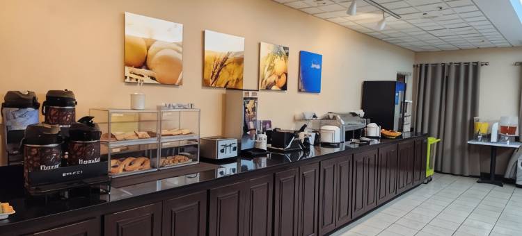 舒适酒店及套房-阿什伯勒东部(Comfort Inn & Suites Asheboro East)图片