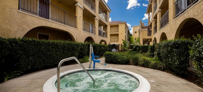 莫雷诺贝斯特韦斯特套房酒店(Best Western Moreno Hotel  Suites)图片