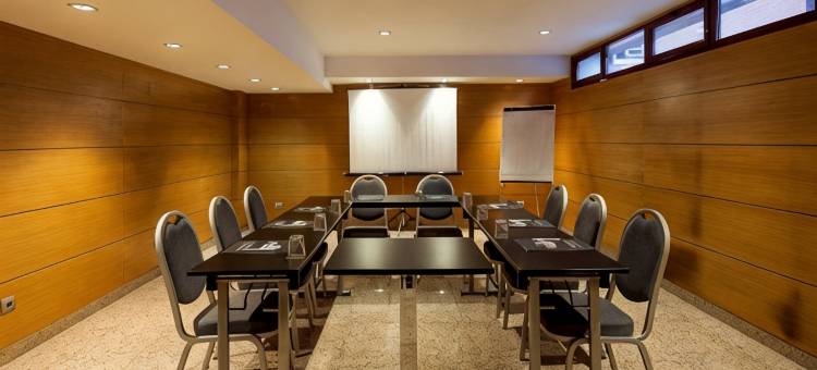 马德里富恩拉夫拉达民宿酒店(B&B HOTEL Madrid Fuenlabrada)图片