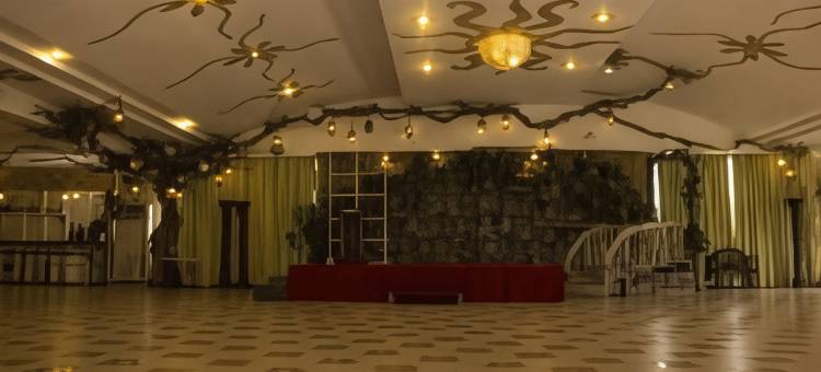 皇冠皇家酒店(Crown Royale Hotel)图片