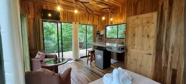 丛林生活树屋(Jungle Living Tree Houses)图片