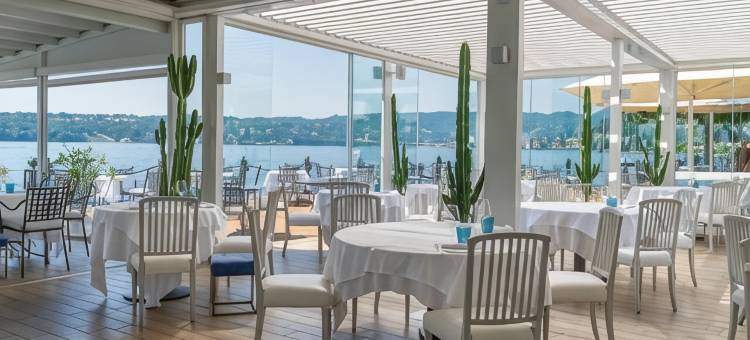 金海滩酒店 - 加尔达湖精选酒店(Hotel Spiaggia d'Oro - Charme & Boutique - Garda Lake Collection)图片