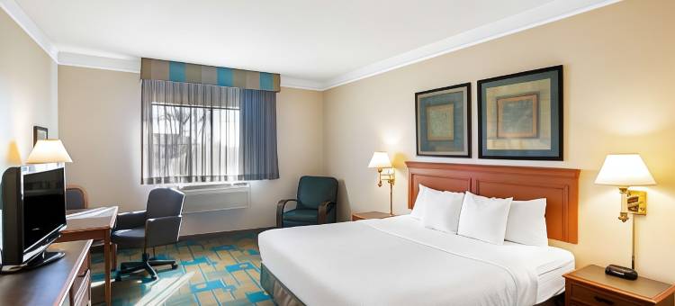 圆石城北拉昆塔温德姆套房酒店(La Quinta Inn & Suites by Wyndham Round Rock North)图片
