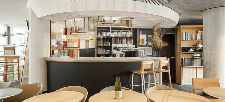 吕埃尔 - 马尔梅松火车站 B&B 酒店(B&B Hotel Rueil-Malmaison Gare)图片