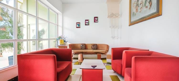 T-One酒店(RedDoorz Premium at Hotel T-One Jambi)图片