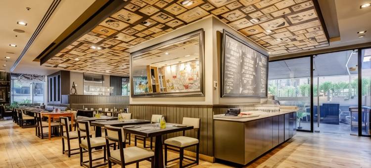 圣地亚哥比塔库拉希尔顿逸林酒店(DoubleTree by Hilton Santiago - Vitacura)图片