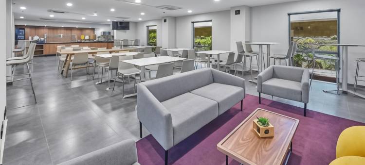 万豪城市快捷酒店奎雷塔罗胡里卡(City Express by Marriott Querétaro Juríca)图片