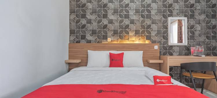 红多兹酒店-近加鲁特广场(RedDoorz Near Alun-Alun Garut)图片