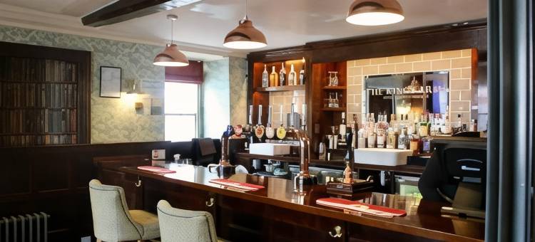 比斯特尔国王武器酒店(Kings Arms Hotel)图片