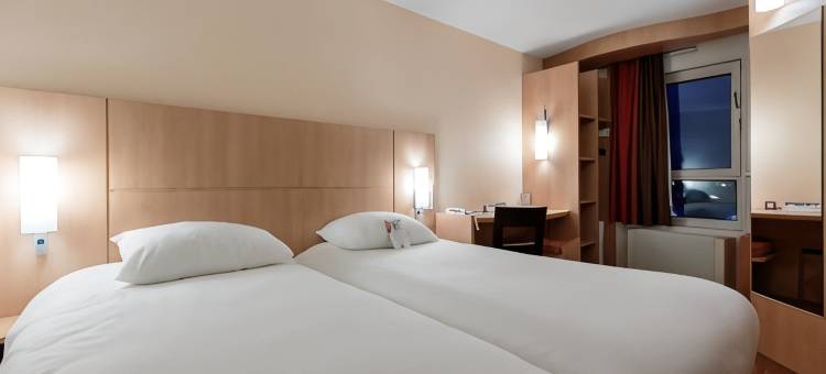 宜必思克莱蒙费朗南部埃尔贝广场酒店(Ibis Clermont-Ferrand Sud Carrefour Herbet)图片