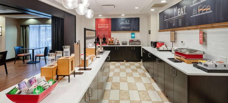 卡温顿欢朋酒店(Hampton Inn Covington)图片