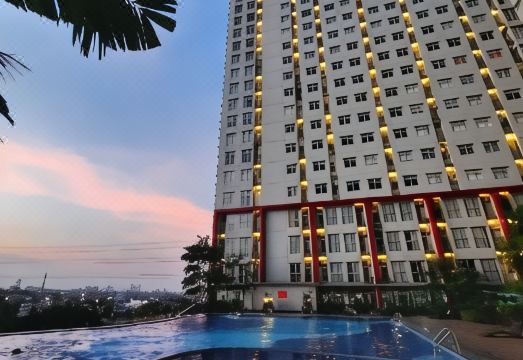 Hotel Gunawangsa Merr Hotel Overview